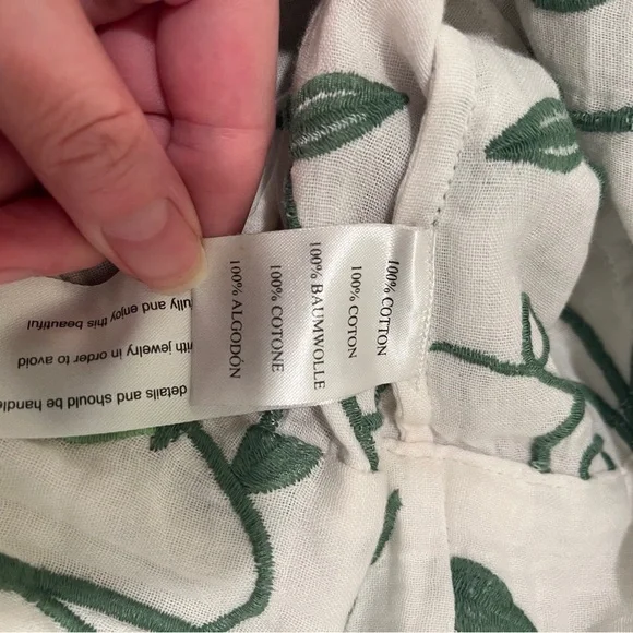 Samantha Pleet White Floral Button Down Shirt - Picture 4 of 4